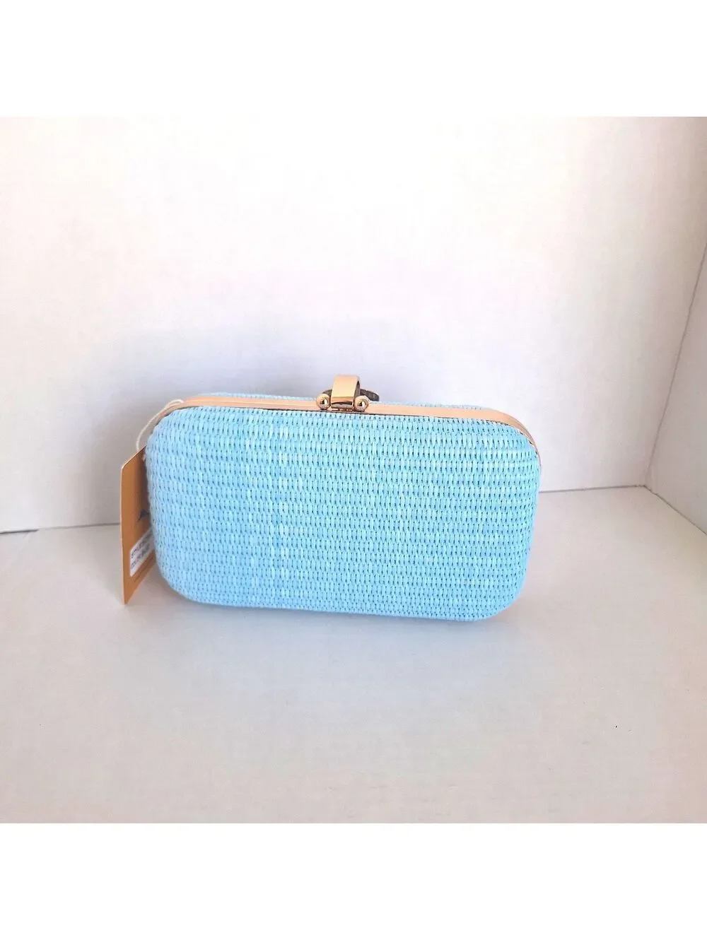 NWT Tommy Bahama Light Blue Woven Shell Clasp Clutch Handbag W Gold Chain Strap